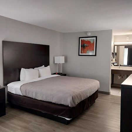 Quality Inn Бристол Экстерьер фото