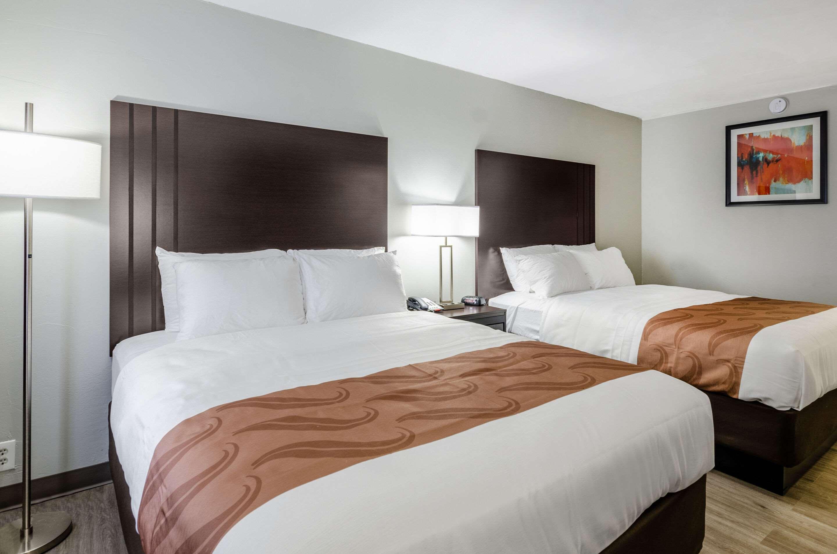 Quality Inn Бристол Экстерьер фото