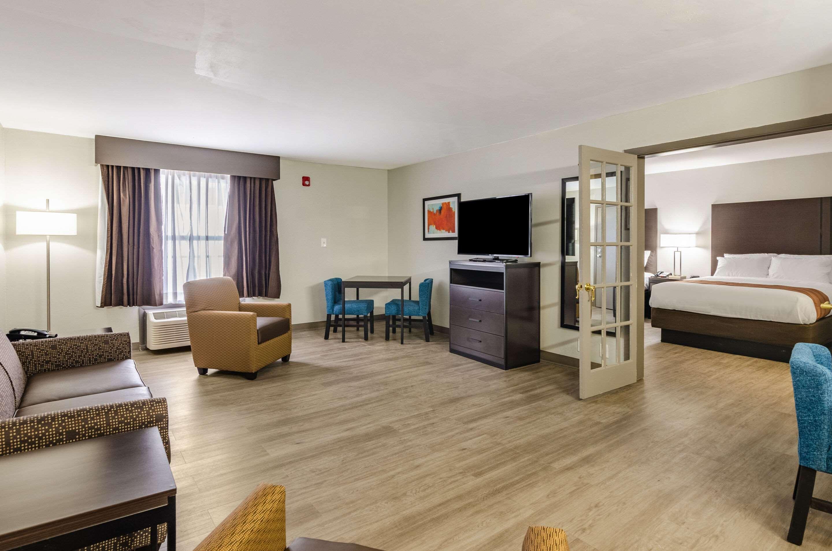Quality Inn Бристол Экстерьер фото