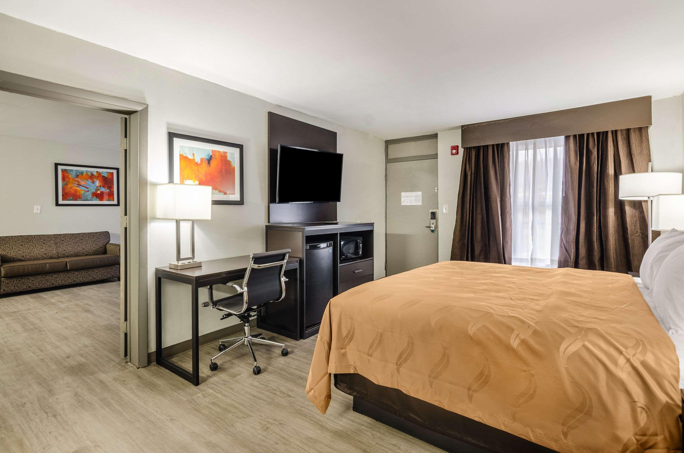 Quality Inn Бристол Экстерьер фото
