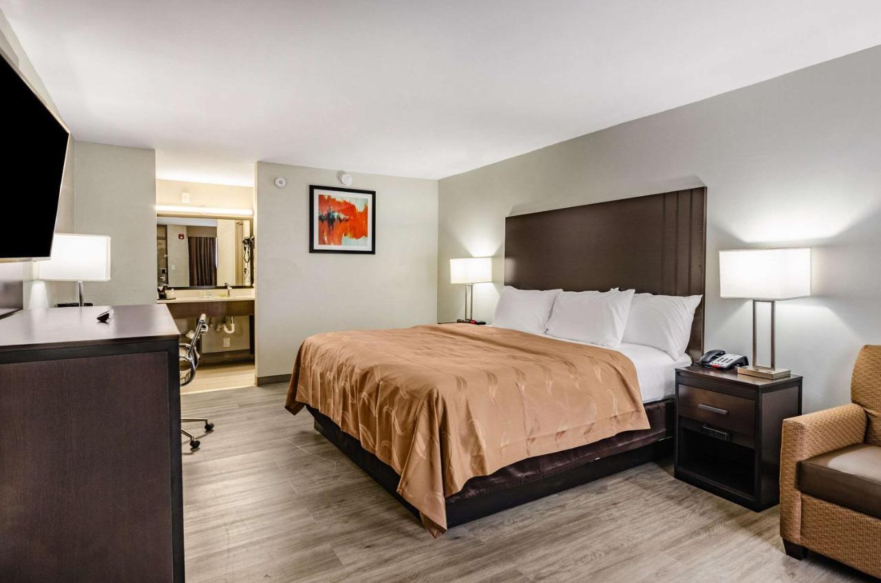 Quality Inn Бристол Экстерьер фото